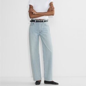 Aritzia Light Wash Straight Leg Jeans